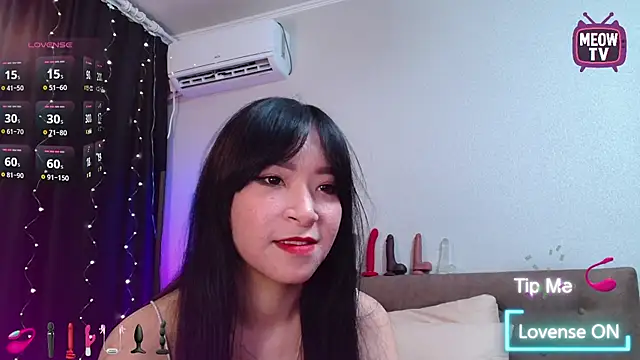 Snapshot of miyakimi0101 chatting on 09/29/25, 12:38 miyakimi0101 online show from 09/29/25, 12:38