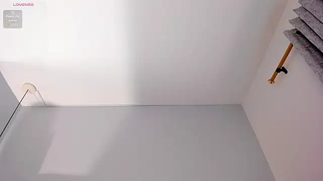 Gracia-Carrera online show from 11/06/25, 05:19