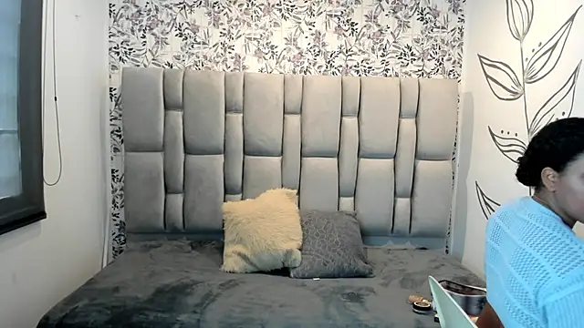 Natasha rose   online show from 10/13/25, 07:25