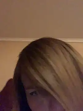 Snapshot of Ella_Pearlie chatting on 03/01/25, 09:26 Ella Pearlie online show from 03/01/25, 09:26