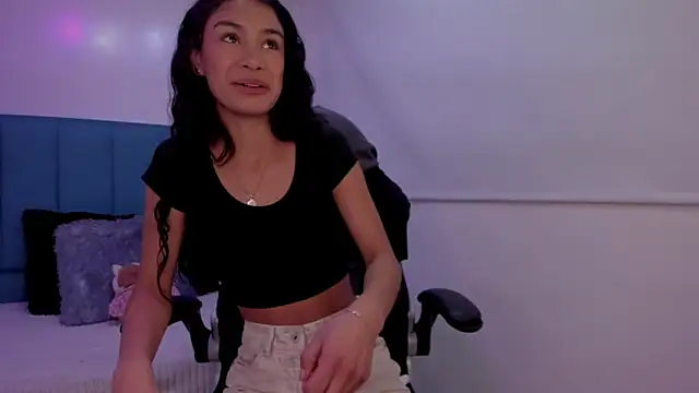 Anniie  Evans online show from 10/07/25, 02:36