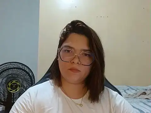 Snapshot of GoddessChaar chatting on 02/24/25, 01:24 GoddessChaar online show from 02/24/25, 01:24