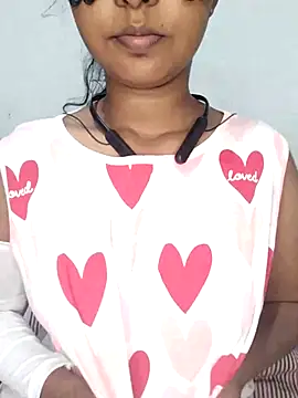 Snapshot of Ashugril_hot chatting on 03/15/25, 05:48 Ashugril hot online show from 03/15/25, 05:48