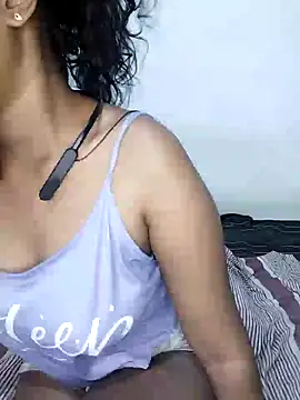 Snapshot of Ashugril_hot chatting on 03/18/25, 10:14 Ashugril hot online show from 03/18/25, 10:14