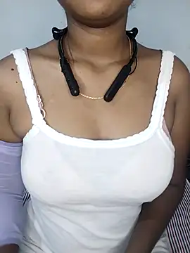 Snapshot of Ashugril_hot chatting on 11/01/25, 08:05 Ashugril hot online show from 11/01/25, 08:05