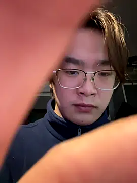 Snapshot of Anson0722 chatting on 11/18/25, 03:27 Anson0722 online show from 11/18/25, 03:27