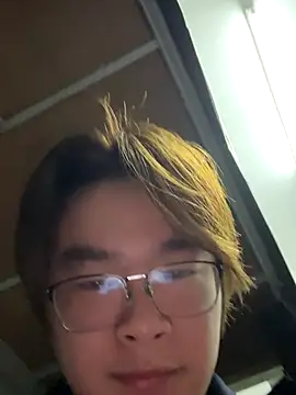 Snapshot of Anson0722 chatting on 11/24/25, 03:01 Anson0722 online show from 11/24/25, 03:01