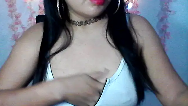 Snapshot of shashel5 chatting on 10/24/25, 06:32 shashel5 online show from 10/24/25, 06:32