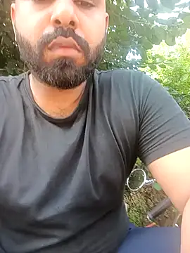 Snapshot of irizwan chatting on 10/05/25, 09:18 irizwan online show from 10/05/25, 09:18