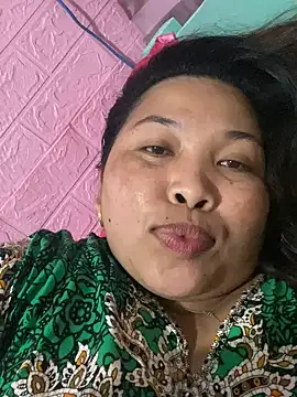 Snapshot of Sweet_fatty18 chatting on 12/06/24, 04:36 Sweet fatty18 online show from 12/06/24, 04:36