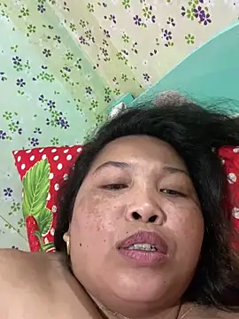 Snapshot of Sweet_fatty18 chatting on 03/01/25, 03:53 Sweet fatty18 online show from 03/01/25, 03:53