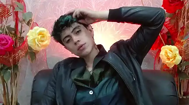 Snapshot of star_boyxx chatting on 03/13/25, 08:00 star boyxx online show from 03/13/25, 08:00
