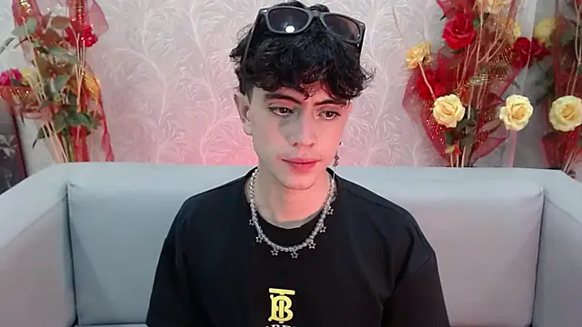 Snapshot of star_boyxx chatting on 09/19/25, 09:59 star boyxx online show from 09/19/25, 09:59