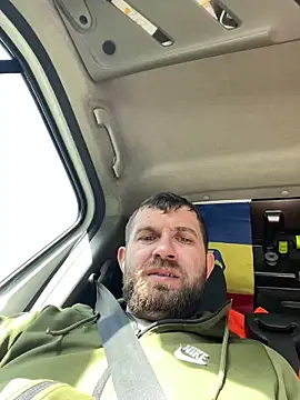 Snapshot of daniel21p chatting on 02/28/25, 12:09 daniel21p online show from 02/28/25, 12:09