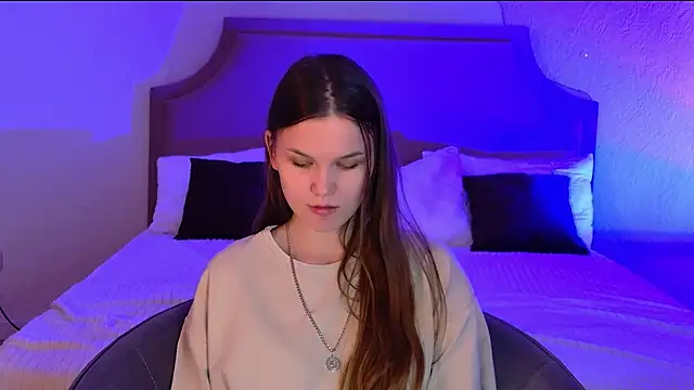 Snapshot of Amber_Rogers chatting on 03/15/25, 05:15 Amber Rogers online show from 03/15/25, 05:15