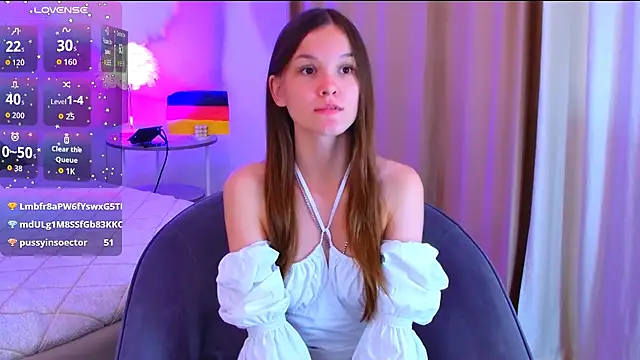 Snapshot of Amber_Rogers chatting on 09/25/25, 02:43 Amber Rogers online show from 09/25/25, 02:43