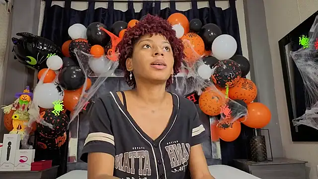 Effie cooper online show from 10/22/25, 07:24