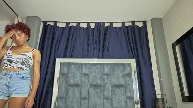 Effie cooper online show from 11/07/25, 06:52