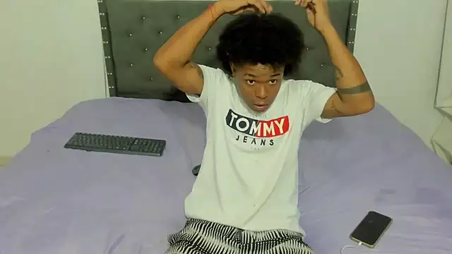 Luna  ho online show from 11/15/25, 02:20