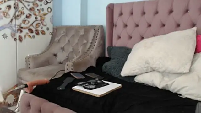 lizhcartheer online show from 11/26/25, 03:29