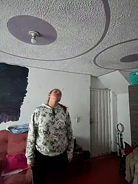 krolay16 online show from 10/24/25, 04:03