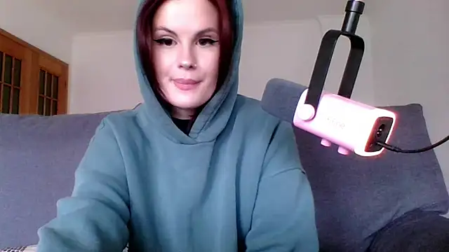 Della Ideal online show from 03/10/25, 03:09