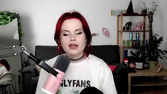 Della Ideal online show from 09/20/25, 04:41