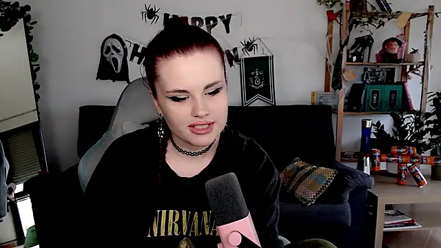 Della Ideal online show from 11/03/25, 08:59