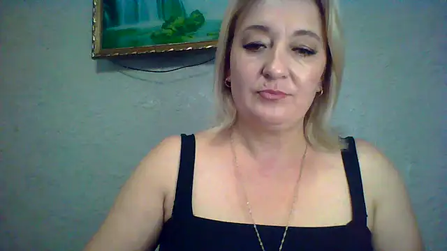 ArielXLoveresss online show from 09/24/25, 07:12