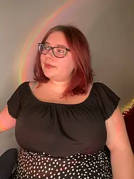 Lily lu one online show from 10/05/25, 10:07