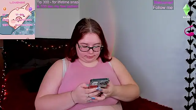 Lily lu one online show from 10/07/25, 10:01