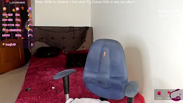 Lily lu one online show from 11/13/25, 10:30