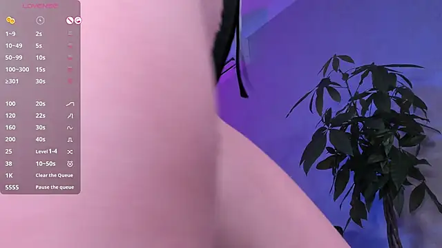 CutiePie69   online show from 09/25/25, 07:50