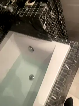 gryzoon online show from 10/23/25, 02:00