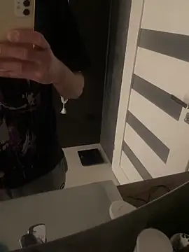 gryzoon online show from 11/22/25, 01:48