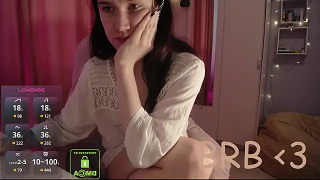 Snapshot of Erytheia chatting on 03/22/25, 04:14 Erytheia online show from 03/22/25, 04:14