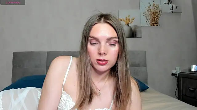 SunnyX GirlX online show from 03/17/25, 02:19