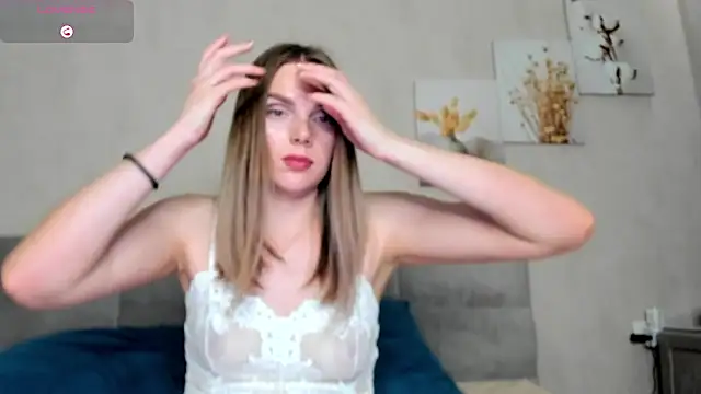 SunnyX GirlX online show from 03/17/25, 05:23