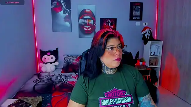 Veronika metal online show from 11/17/25, 07:36