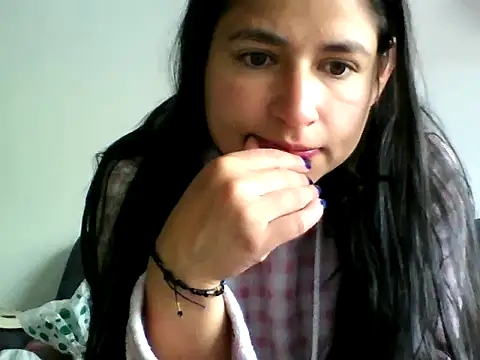 Snapshot of Escarcha-blue chatting on 02/27/25, 12:56 Escarcha-blue online show from 02/27/25, 12:56