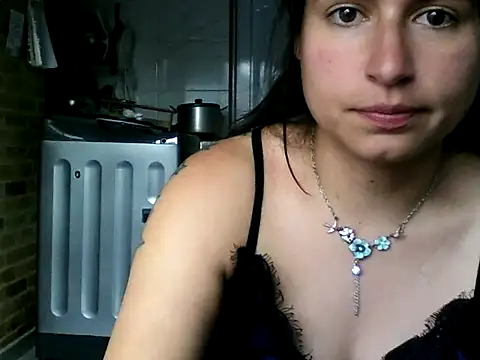 Snapshot of Escarcha-blue chatting on 03/09/25, 10:52 Escarcha-blue online show from 03/09/25, 10:52