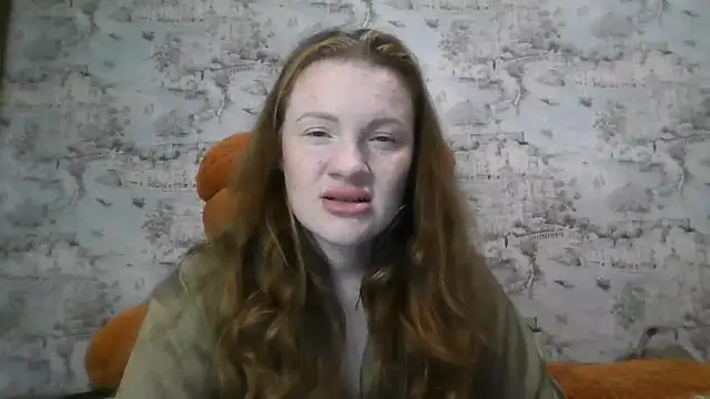 Snapshot of Eveline_May chatting on 11/07/25, 07:58 Eveline May online show from 11/07/25, 07:58