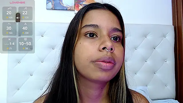 Snapshot of sweetebony_33 chatting on 09/24/25, 05:22 sweetebony 33 online show from 09/24/25, 05:22