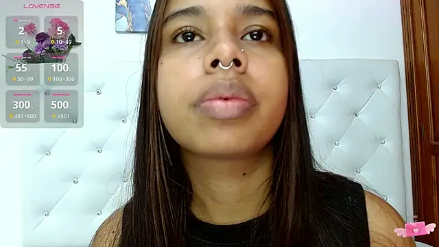 Snapshot of sweetebony_33 chatting on 11/25/25, 09:04 sweetebony 33 online show from 11/25/25, 09:04