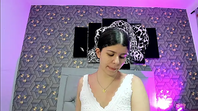 Snapshot of Nicolane_Palmer chatting on 03/10/25, 01:21 Nicolane Palmer online show from 03/10/25, 01:21