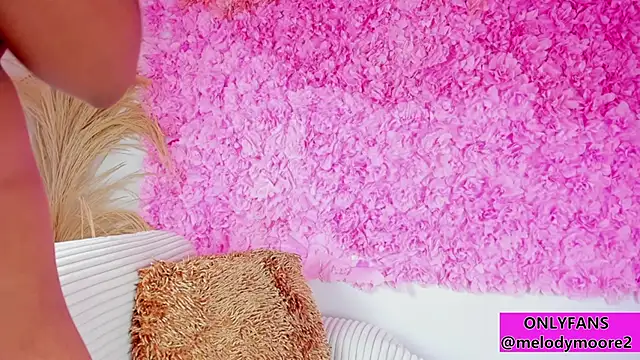 Snapshot of Melodymoore_ chatting on 11/13/25, 10:08 Melodymoore online show from 11/13/25, 10:08