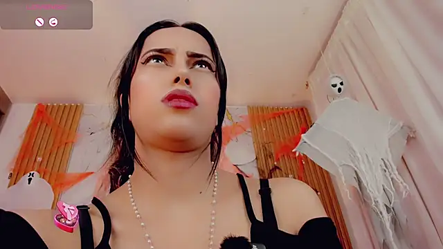 Snapshot of ValeriCardenas chatting on 10/29/25, 01:08 ValeriCardenas online show from 10/29/25, 01:08