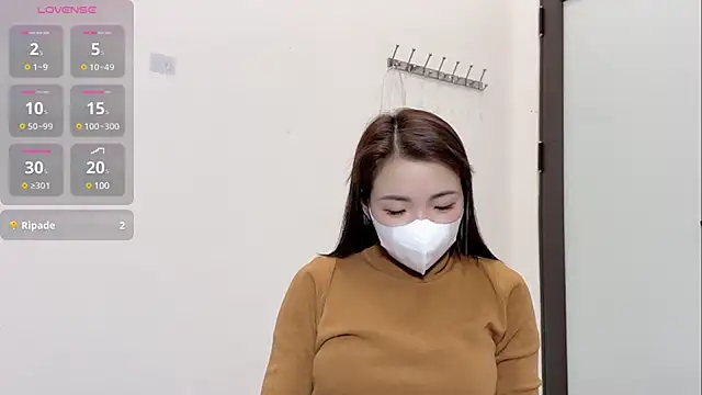 Snapshot of shishi_101 chatting on 02/26/25, 12:27 shishi 101 online show from 02/26/25, 12:27