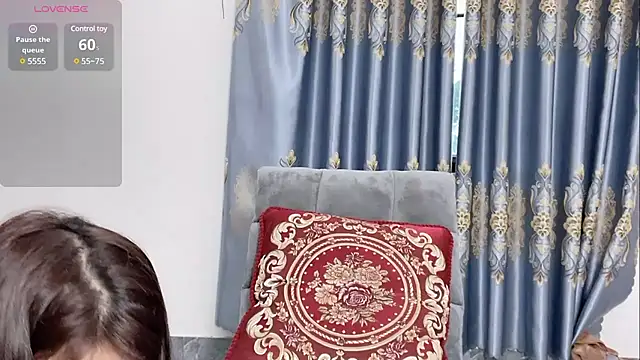 Snapshot of shishi_101 chatting on 03/04/25, 01:23 shishi 101 online show from 03/04/25, 01:23