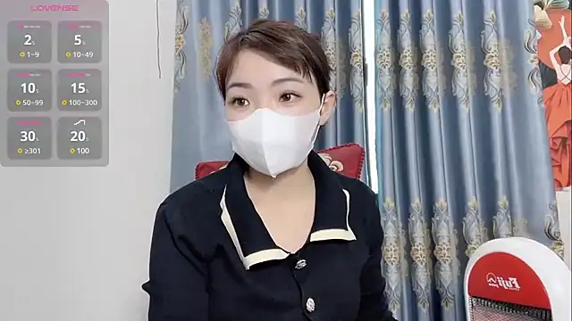 Snapshot of shishi_101 chatting on 03/10/25, 08:15 shishi 101 online show from 03/10/25, 08:15